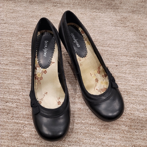 Trendzone Heeled Shoes - Picture 2 of 10